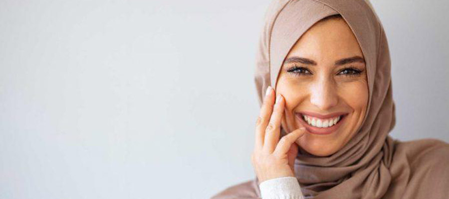 couvrir la tête avec le hijab