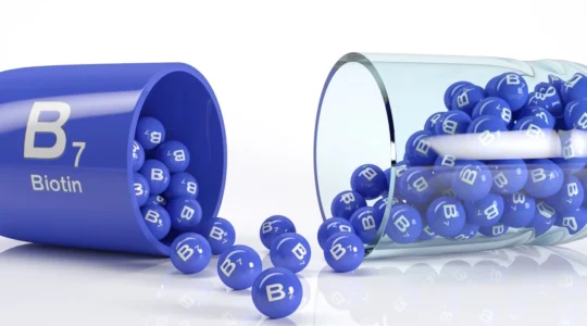 peut-on-combiner-la-biotine-avec-d-autres-vitamines-b-pour-plus-d-efficacite