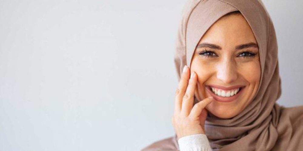 Comment se couvrir la tête avec le hijab ?